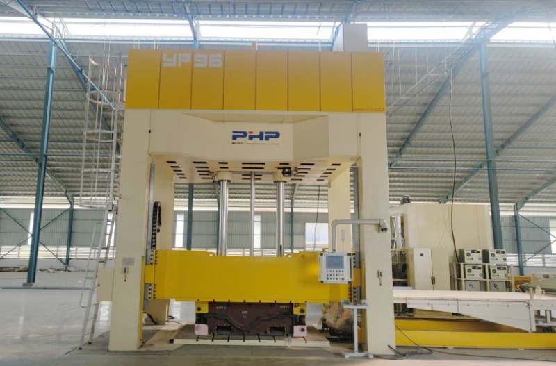 PHP Service Team afsluttede installationen og idriftsættelsen af ​​en 150 tons indvendig delepresse i Indonesien